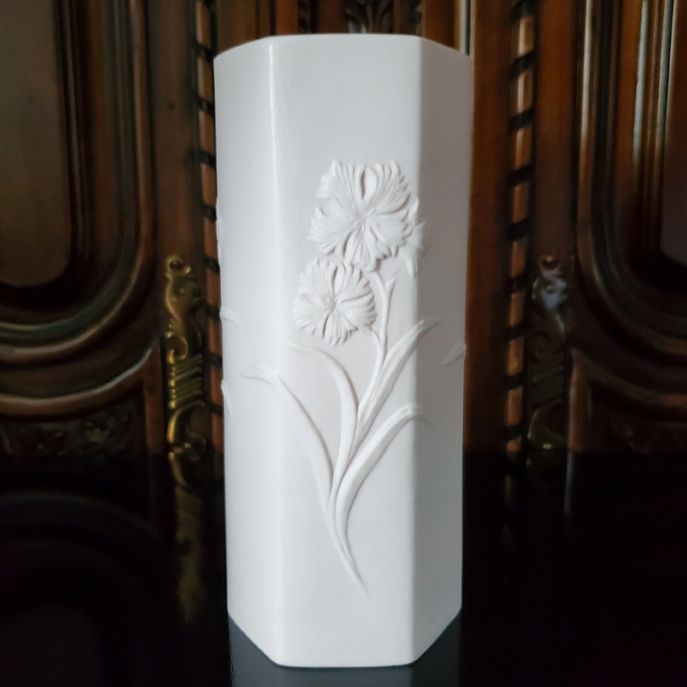 Vntg 7" Baby Pink Milk Glass Raised Floral Relief Hexagon Vase